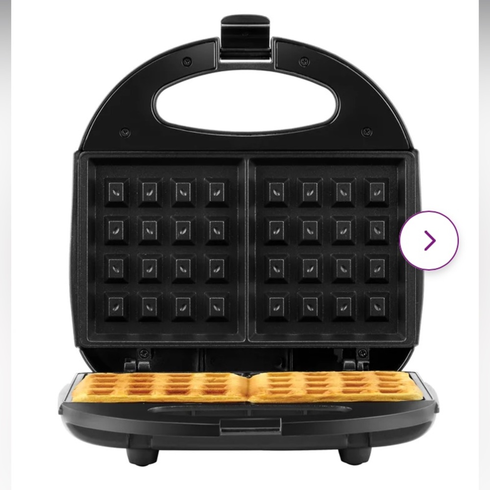 CONTINENTAL WAFFLE MAKER NWT
